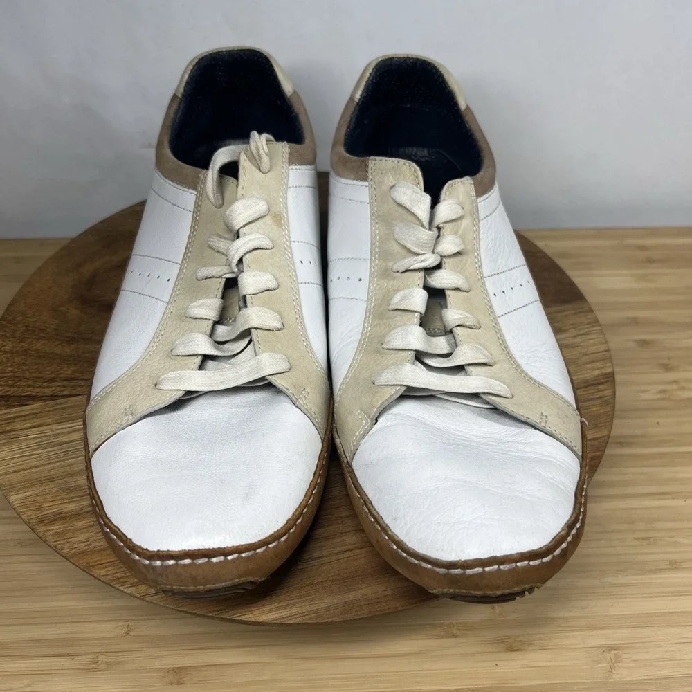 COLE HAAN Men SZ 11.5M White Crackled Leather Saddle Trim Lace Up Driving Loafer